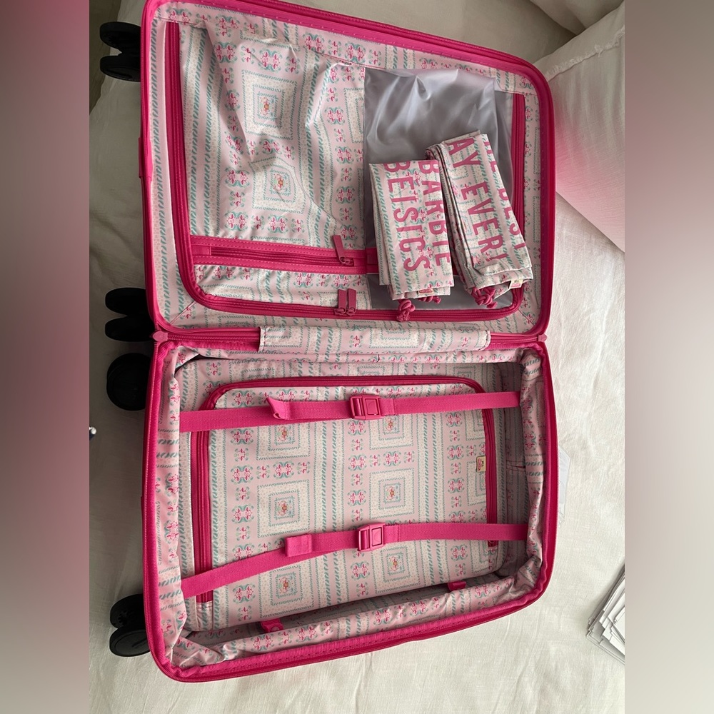 COPY - Beis Carry on luggage In Barbie Pink